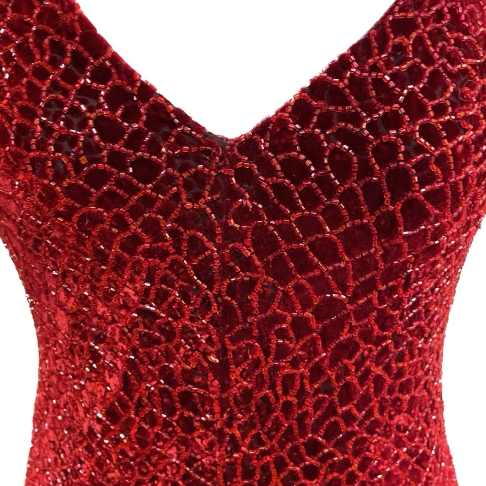 Carmen Marc Valvo Burgundy Formal Dress - Picture 3 of 3